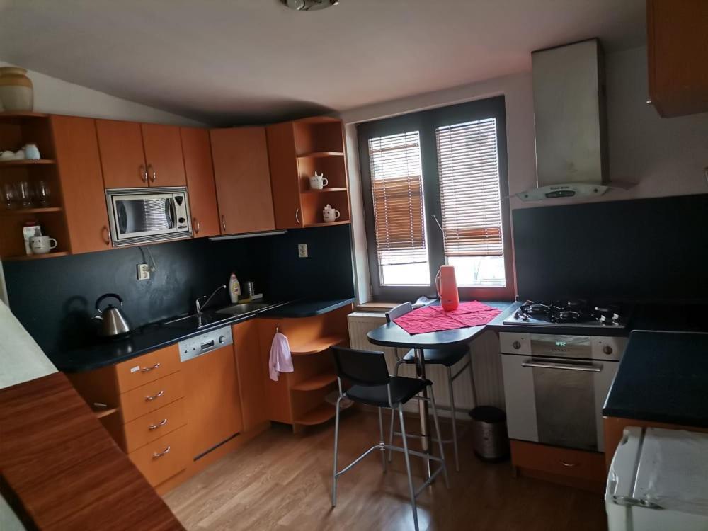Anh' Private Rooms For Tourist 브라티슬라바 외부 사진