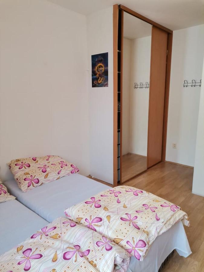 Anh' Private Rooms For Tourist 브라티슬라바 외부 사진
